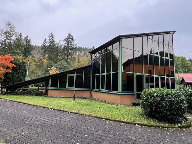 Büro-/ Praxis-/ Gewerbegebäude in Ilmenau